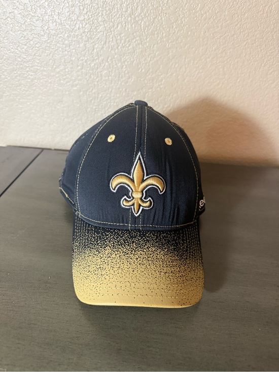 Reebok Other - Reebok NFL On Field New Orleans Saints Flex Fit Hat S/M